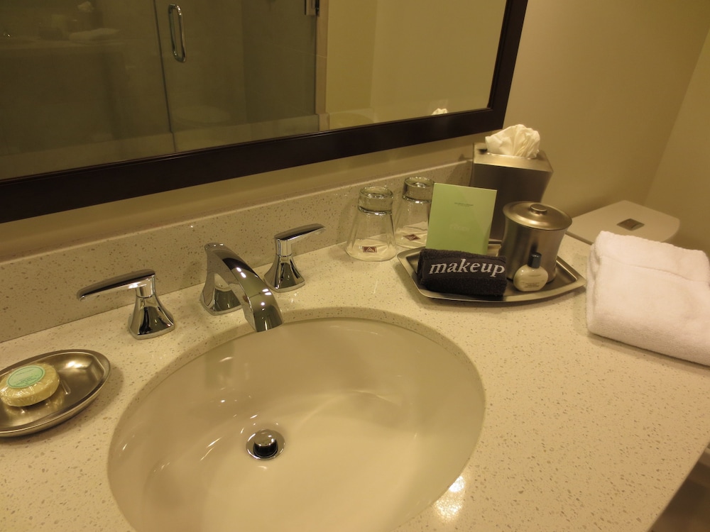 The Alfond Inn 10/36