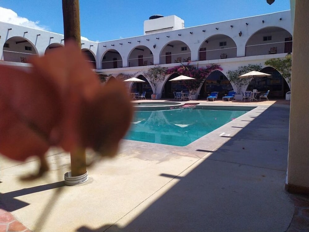 Hacienda Bugambilias 5/71