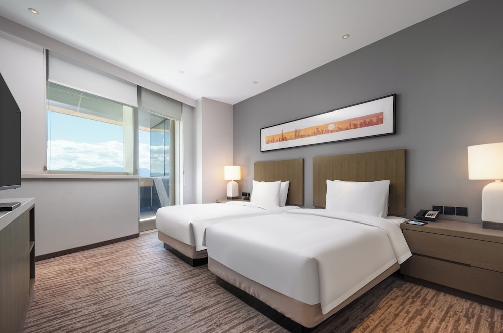 Hyatt House Yinchuan Dayuecheng 23/67