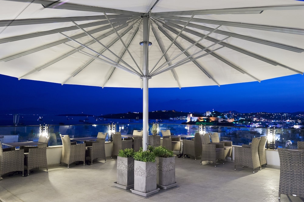 Ena Boutique Hotel 42/50