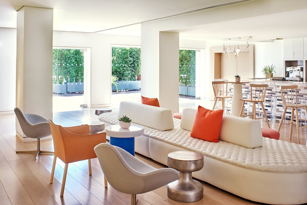 The Valorian Los Angeles, Curio Collection by Hilton 49/87