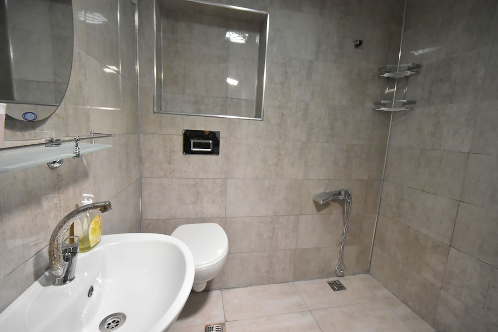 Anatolian Homes & Spa 48/50
