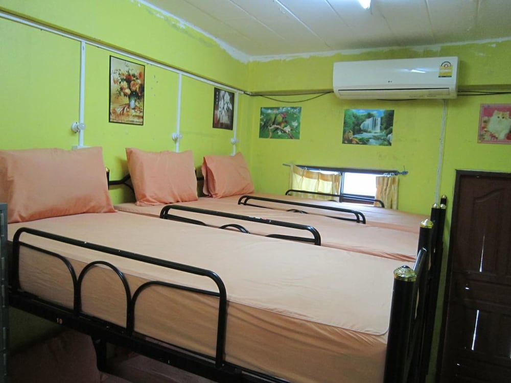 Lucky Homestay 8/20