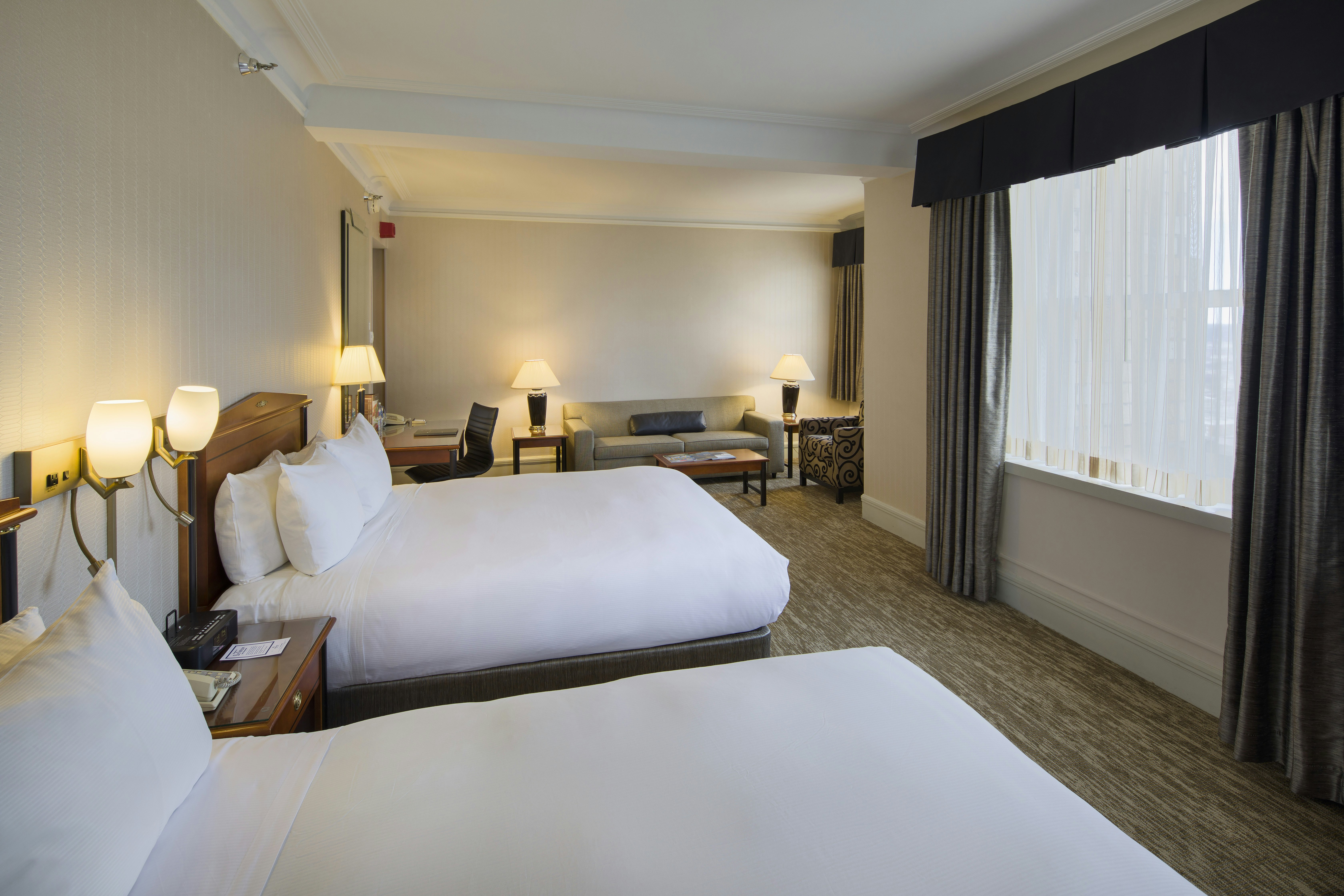 STUDIO, SUITE, 2 DOUBLE BEDS