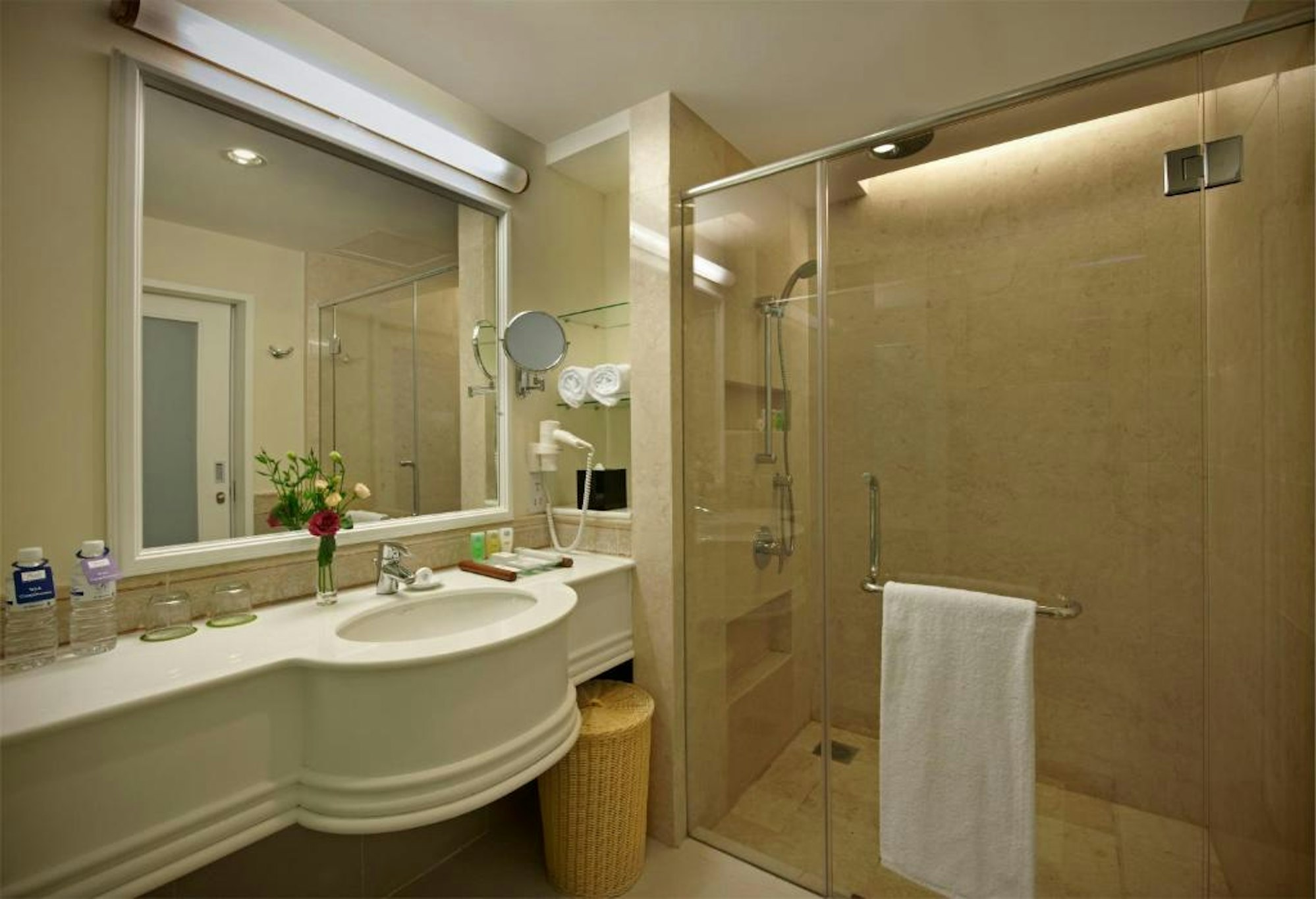 Royale Chulan Damansara 60/61