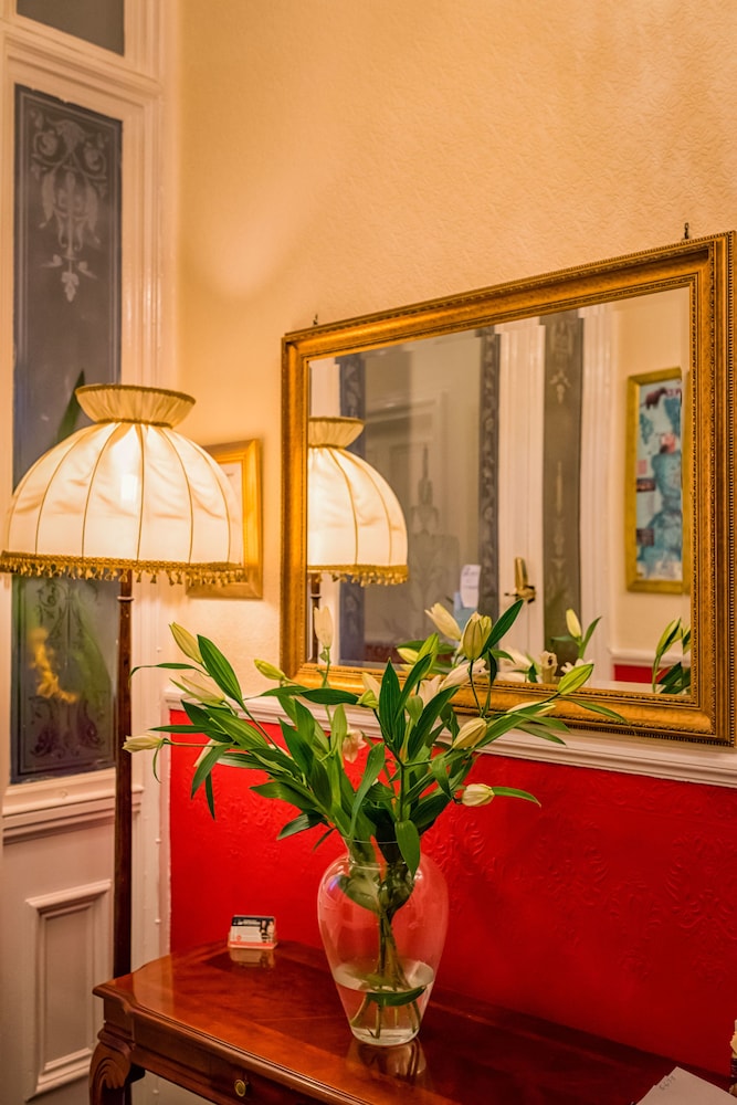 Strathallan Guest House 34/50