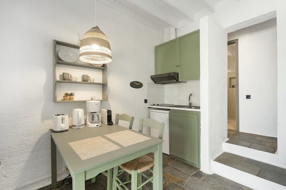 Nereides Villas 32/45