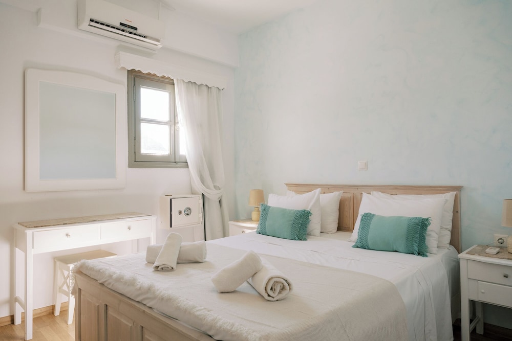Lindos Harmony Suites 14/50