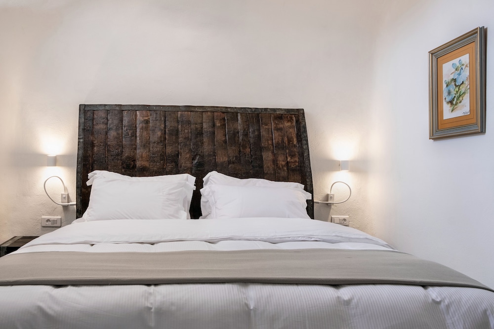 Abelis Canava Luxury Suites - Adults Only 7/40