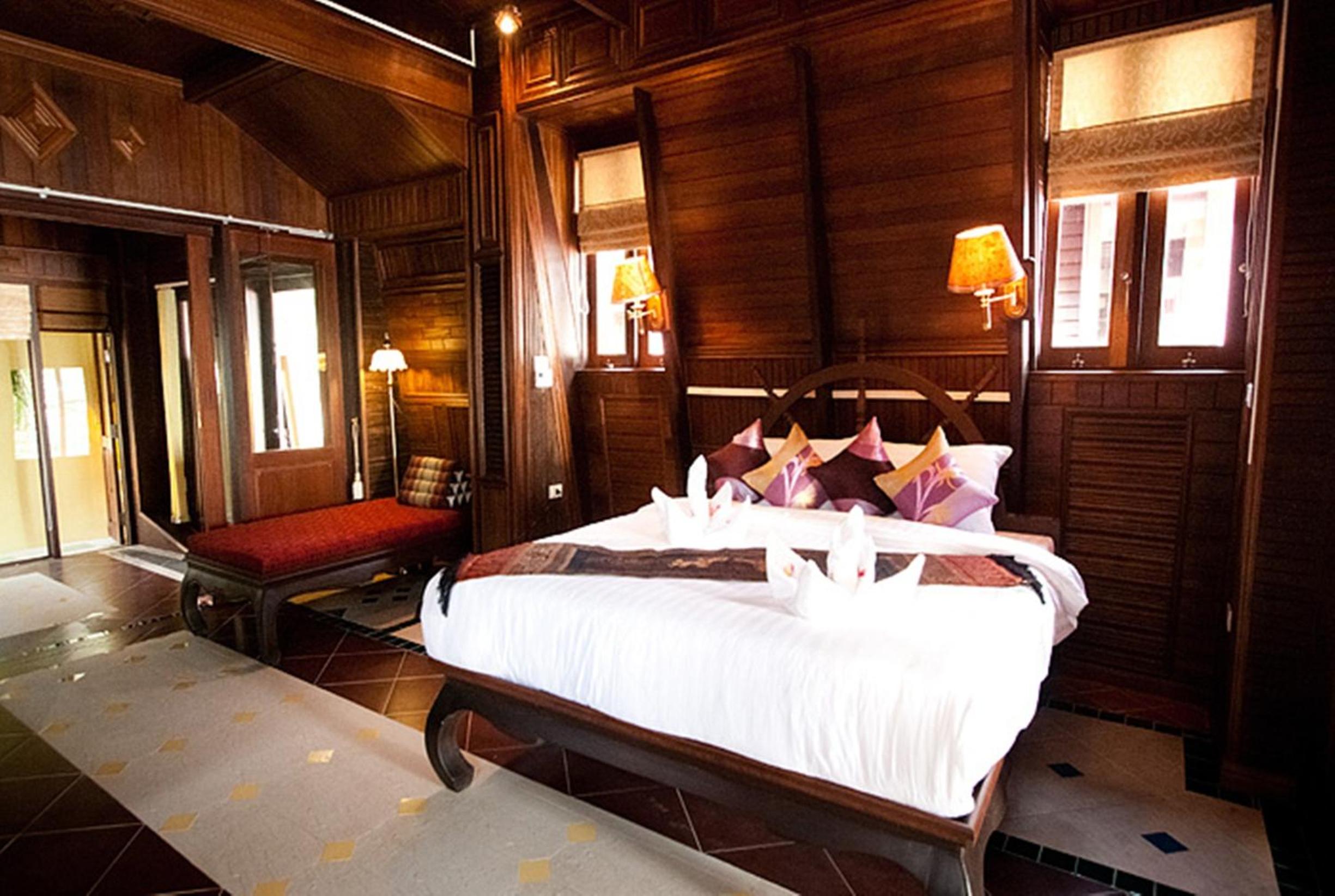 Boat, House, Double Bed