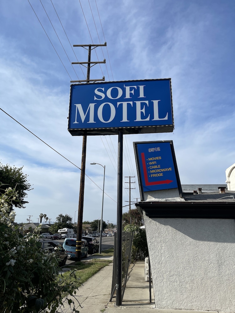 SOFI MOTEL 15/20