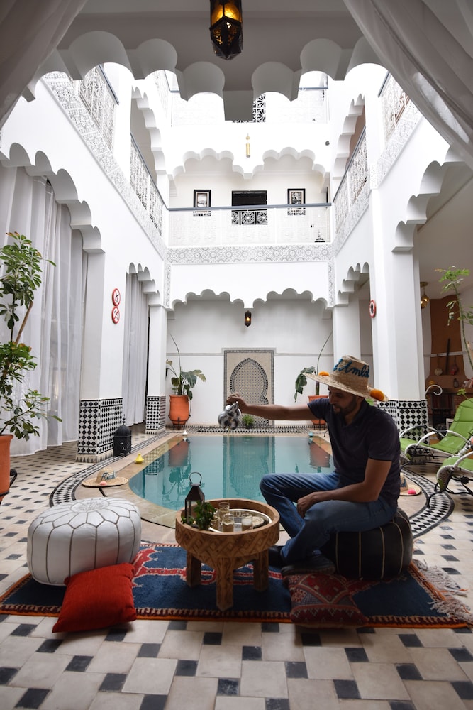 Hotel Riad Amlal 25/33