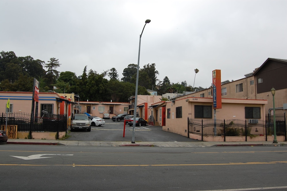 Parklane Motel 10/15