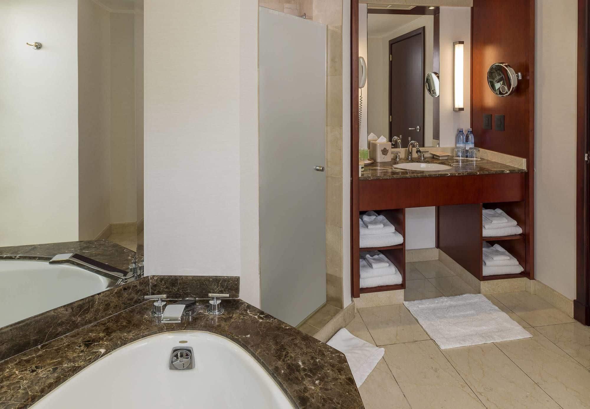 غرفة تنفيذية بسرير مزدوج، Jw Marriott Hotel Quito 2/2