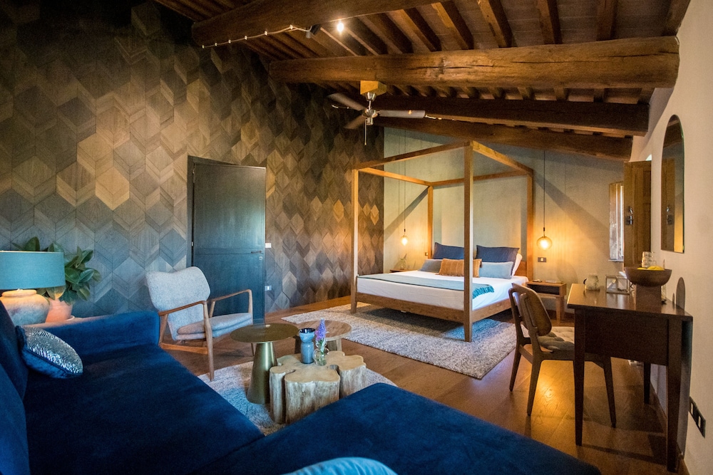 Borgo Castello Panicaglia 18/35
