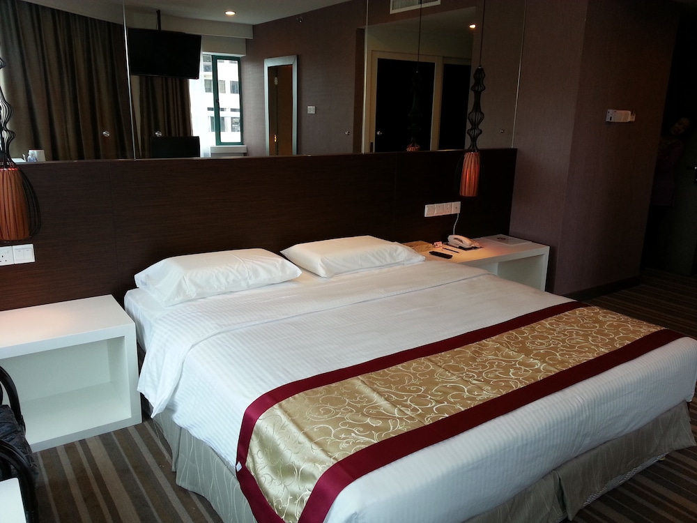 Hotel Capital 13/51