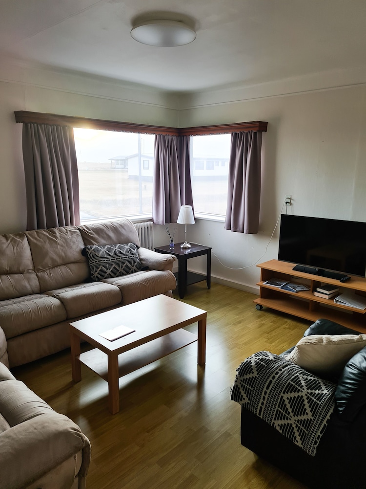 Gardur Apartments 40/65