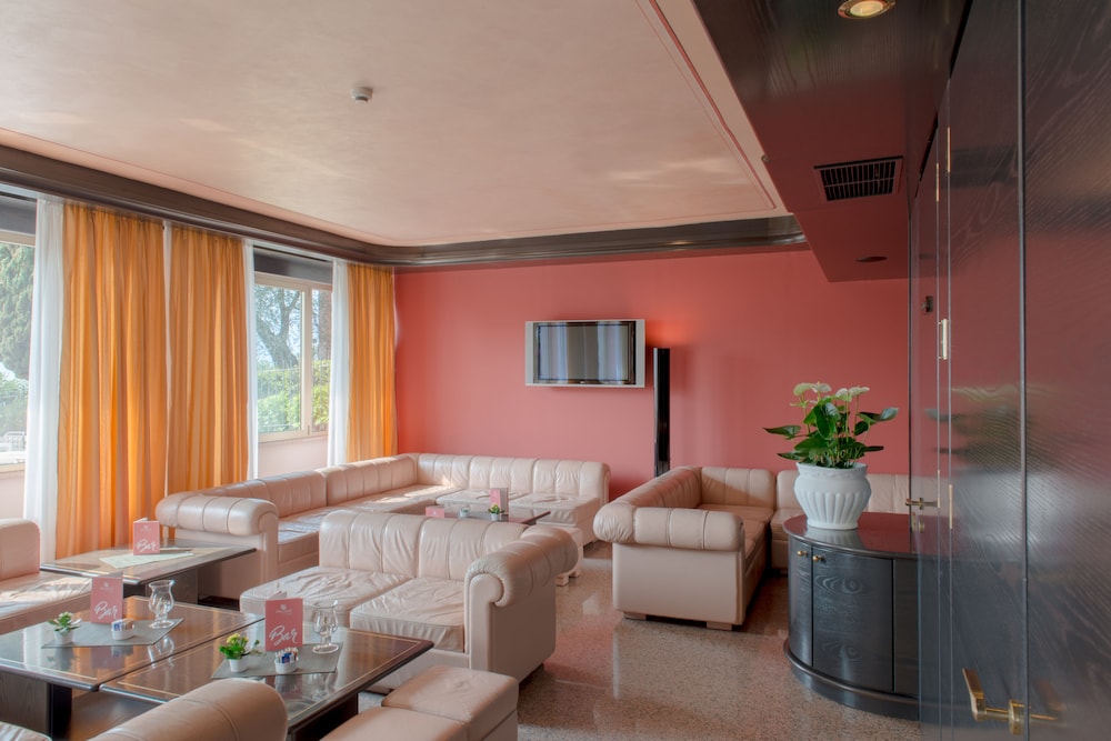 HOTEL DRAGO 34/50