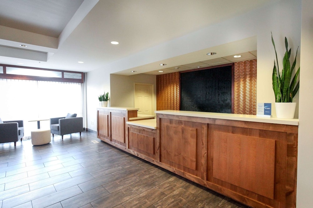 Best Western Plus Cotton Tree Inn 10/44