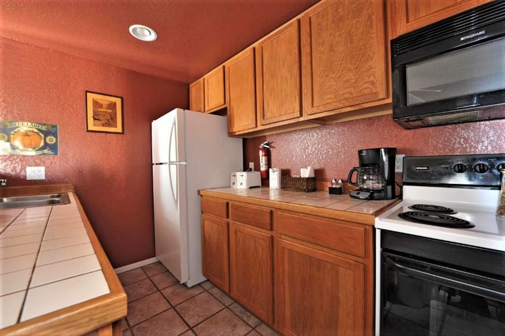 Pinecliff Village Resort 49/69