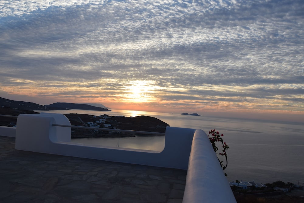 Andromeda Mykonos Villas & Suites 42/50
