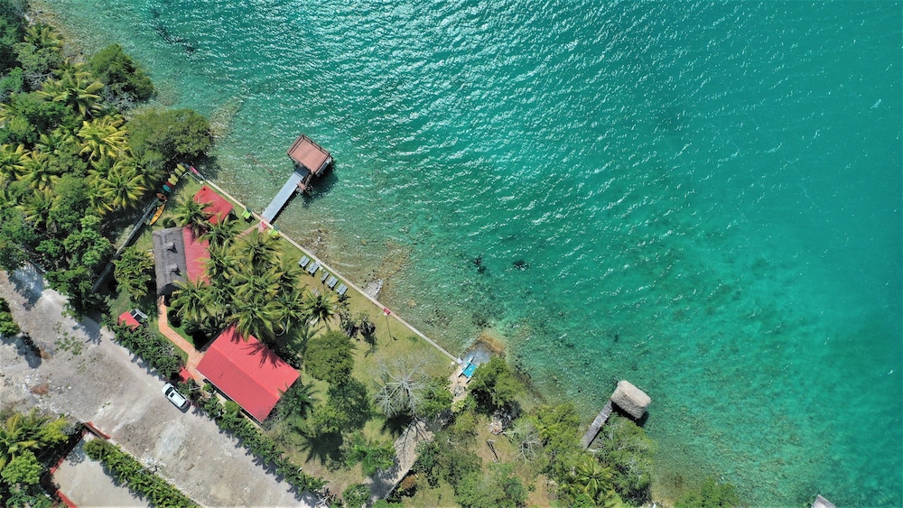 Coras Place Bacalar 55/64