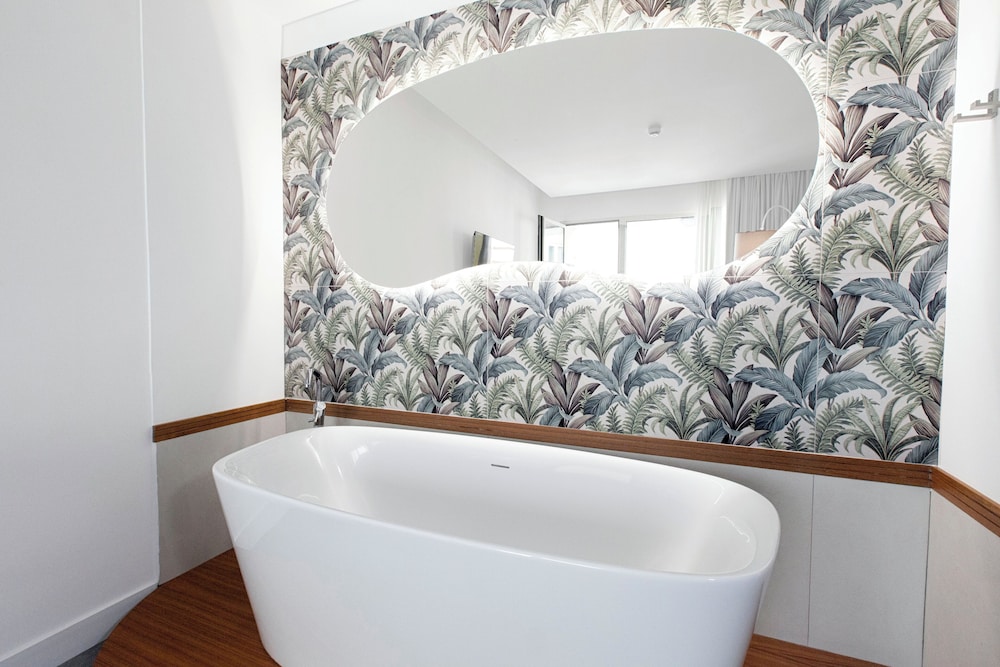 Tasso Suites 70/71