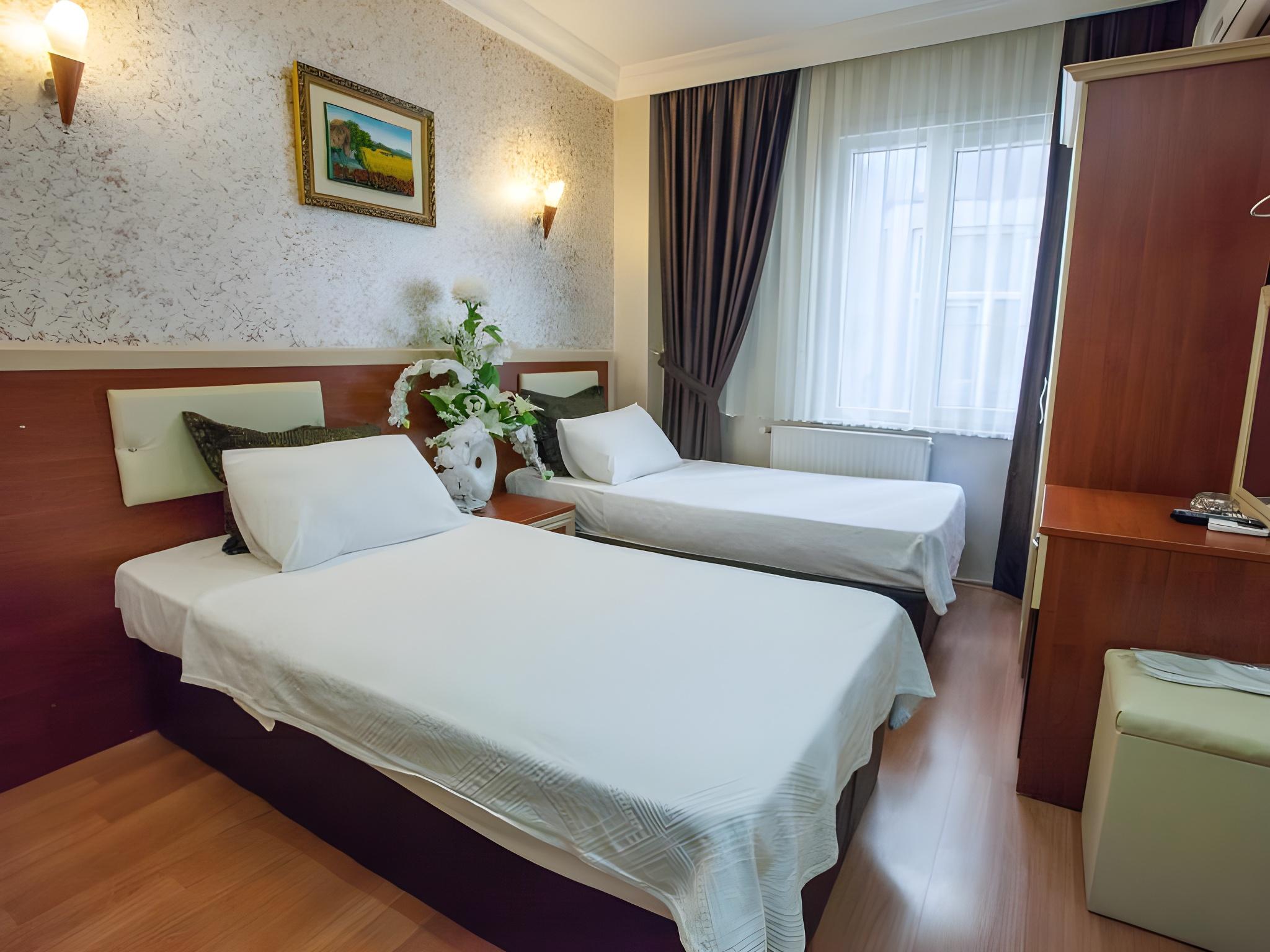 Room, Twin Beds, Grand Hotel Palmiye 2/2