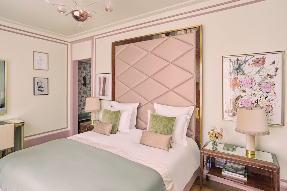CLASSIC, KING BED