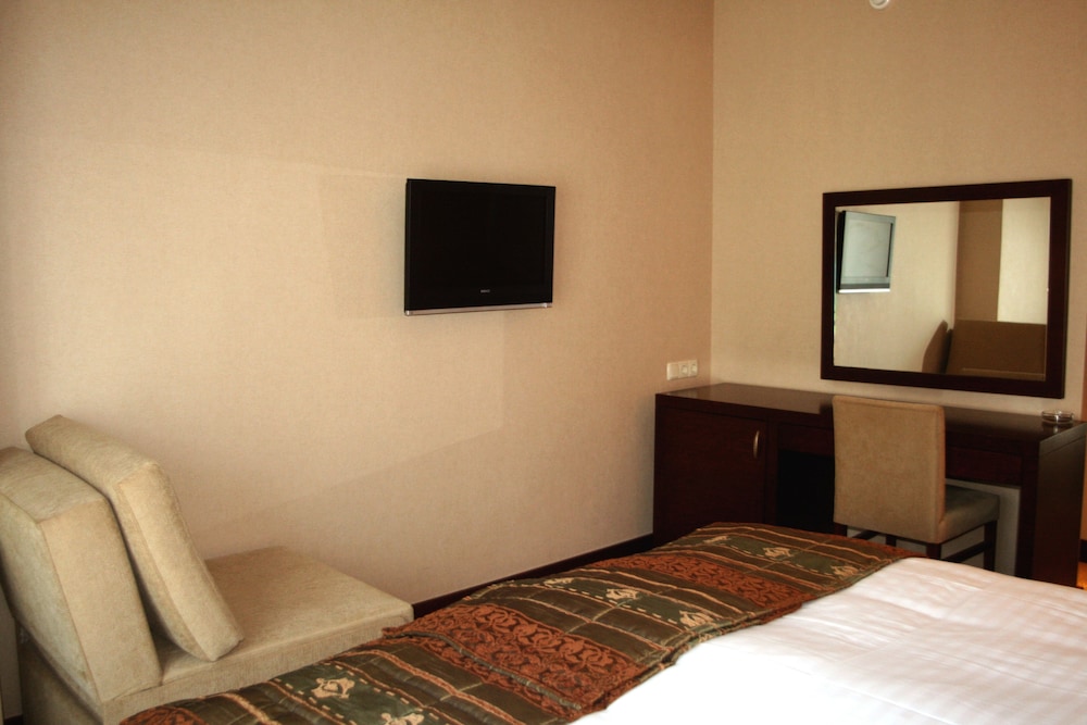 Cetin Hotel 9/39