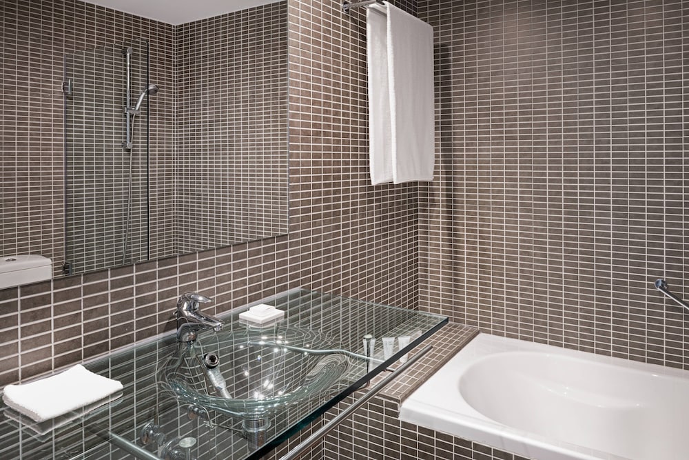 AC Hotel Algeciras by Marriott 15/48