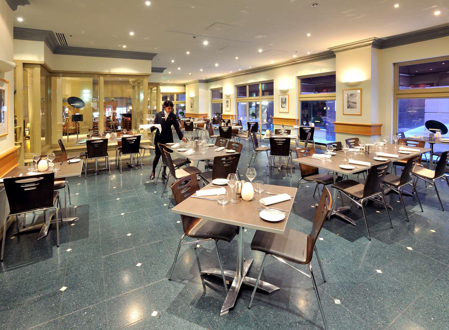 Stamford Plaza Melbourne 44/46