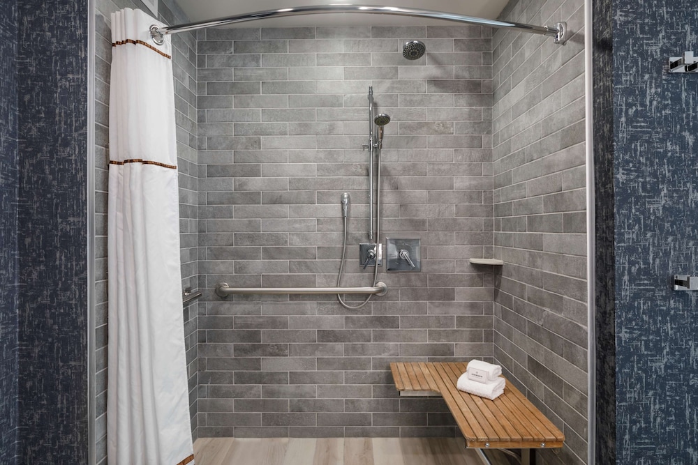 Carte Hotel San Diego Downtown Curio Collection By Hilton 30/87