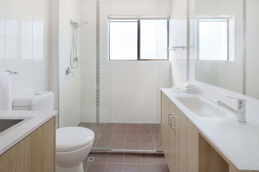 NOOSA PLACE RESORT 70/74