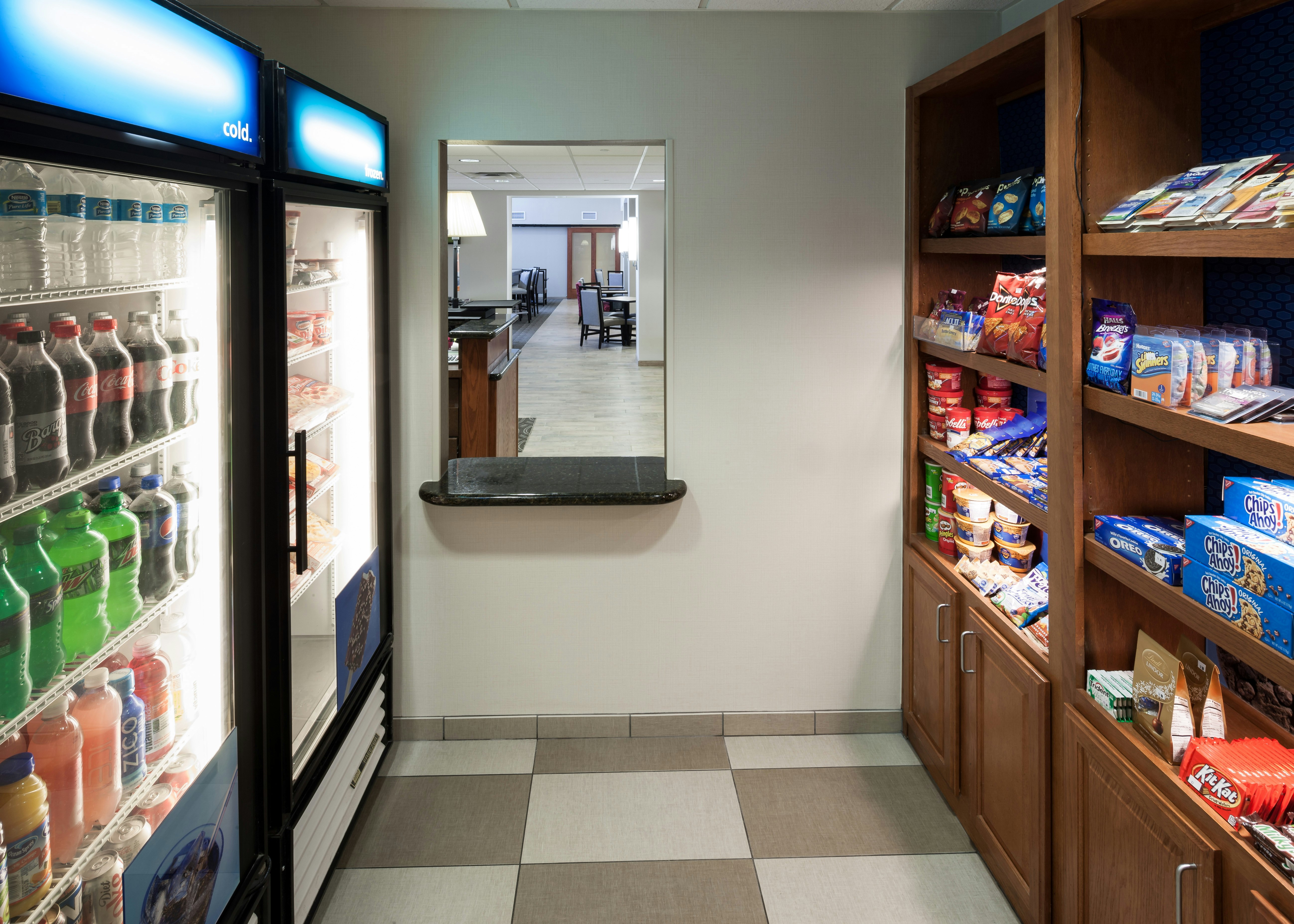 Hampton Inn Suites Davenport 6/41
