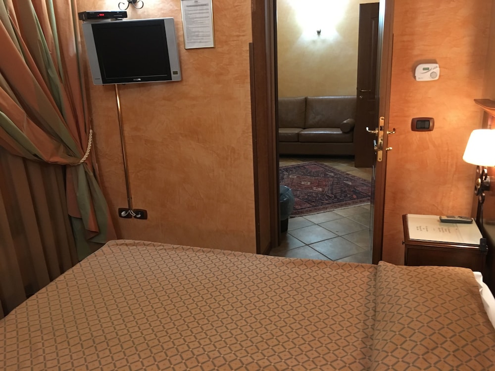 Hotel Al Ritrovo 32/38