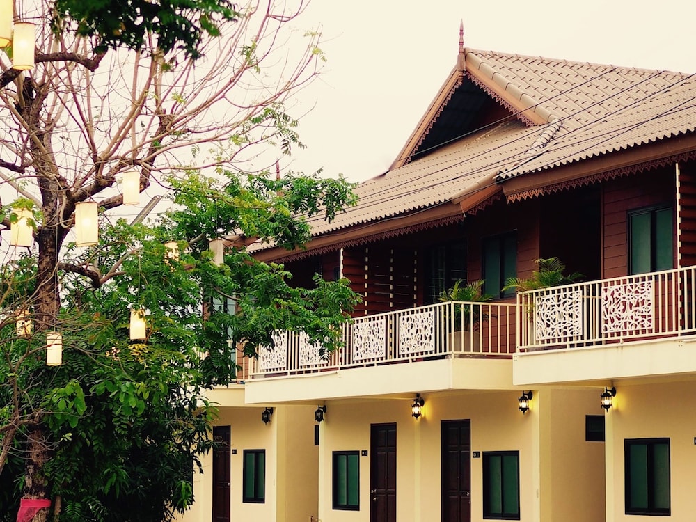Srisiam Resort 2/74