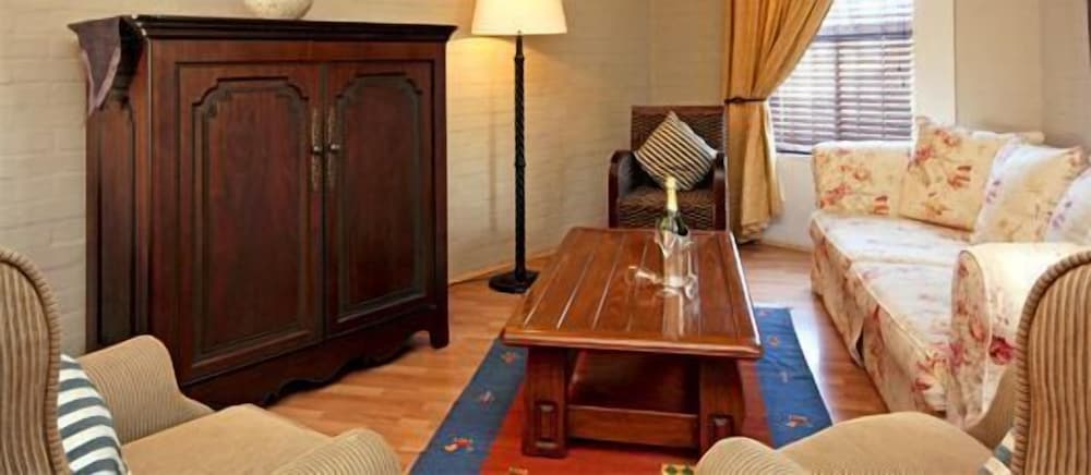 A Smart Stay Apartments 22/42