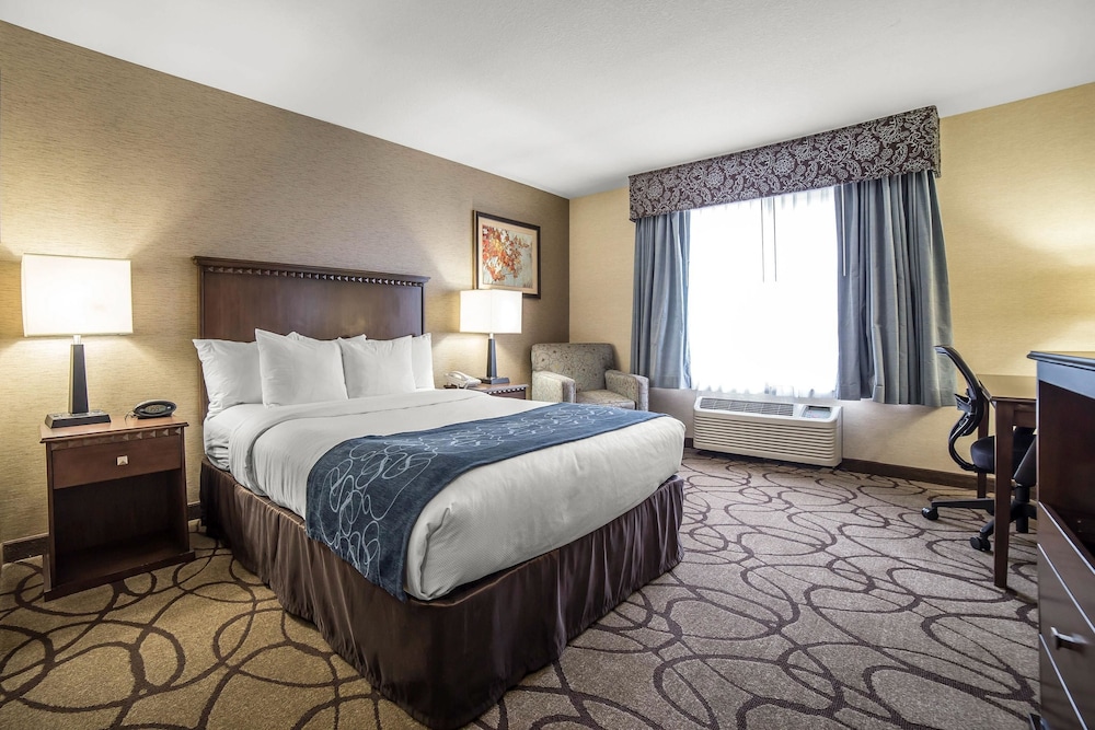 Comfort Suites Airport Salt Lake City, UT 7/35