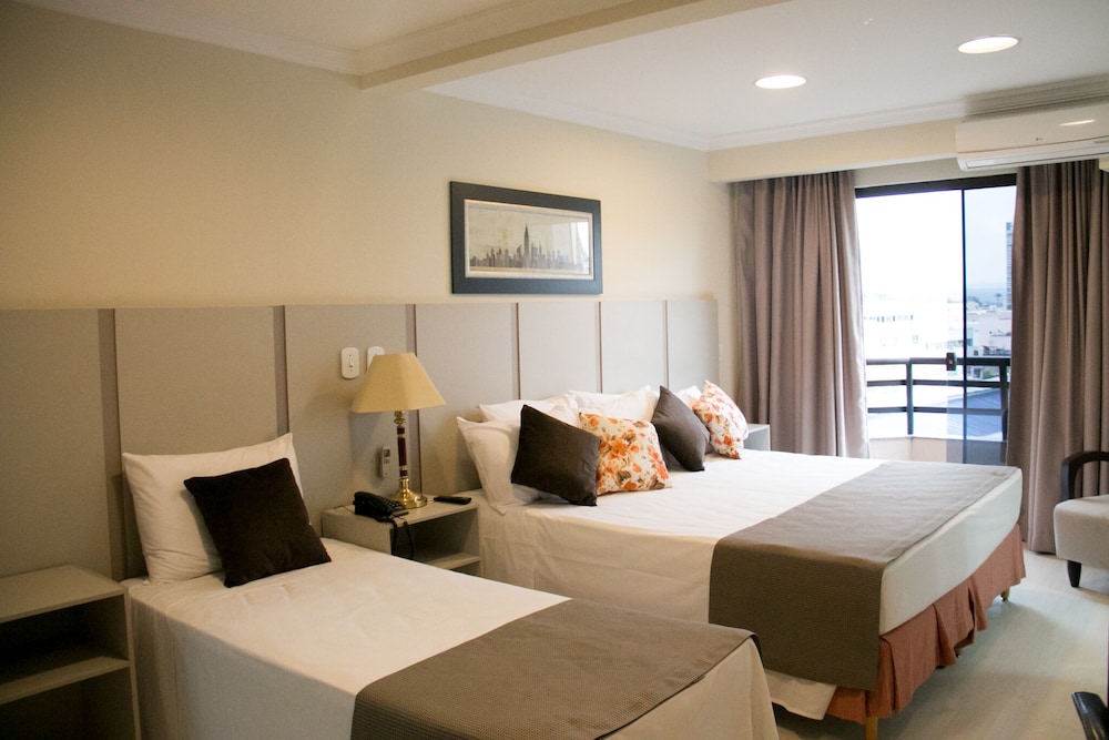 Ferraz Hotel 25/65