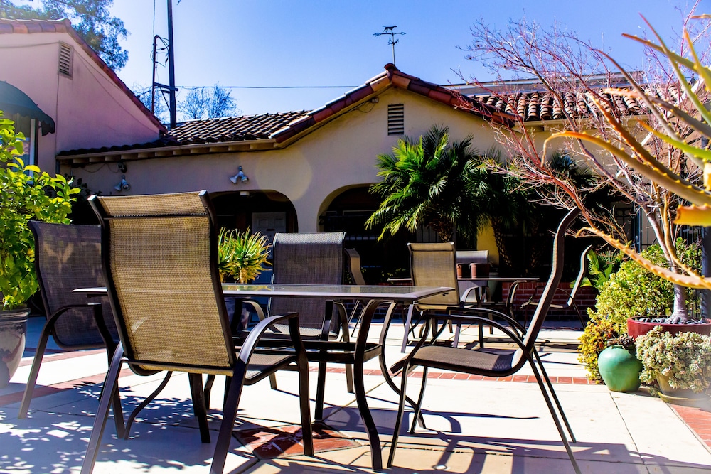 Los Gatos Garden Inn Hotel 3/50