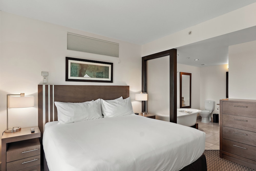 1 BEDROOM, LUXURY, SUITE