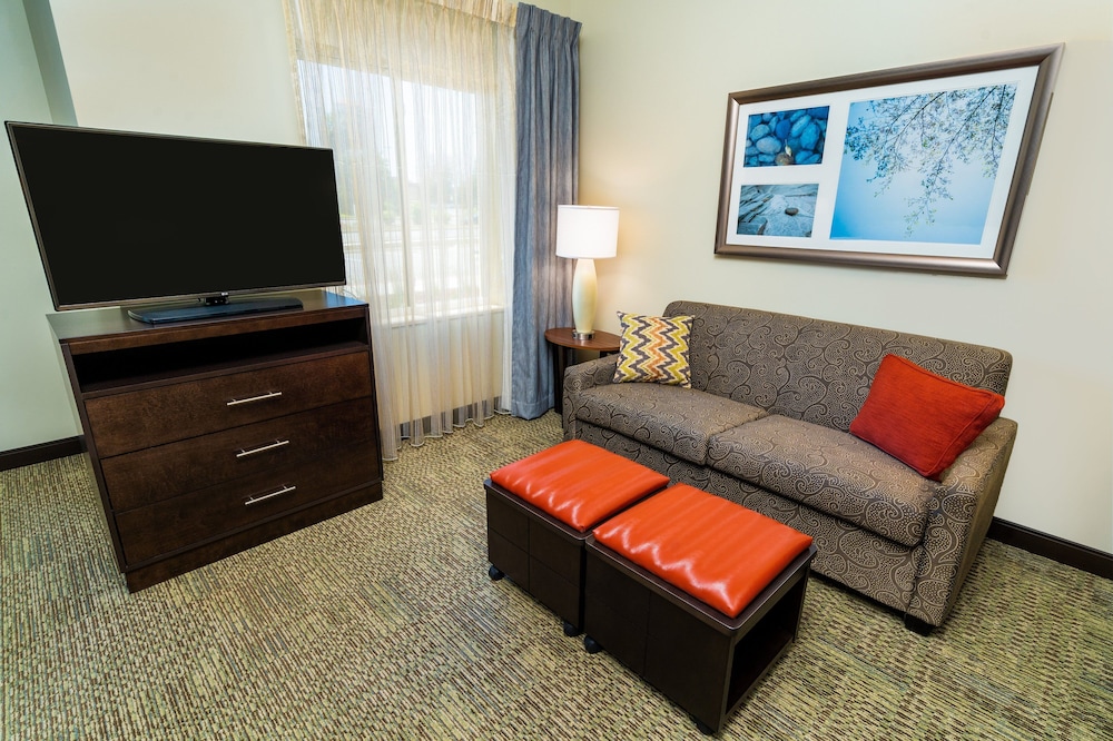 Staybridge Suites Newark - Fremont 33/54
