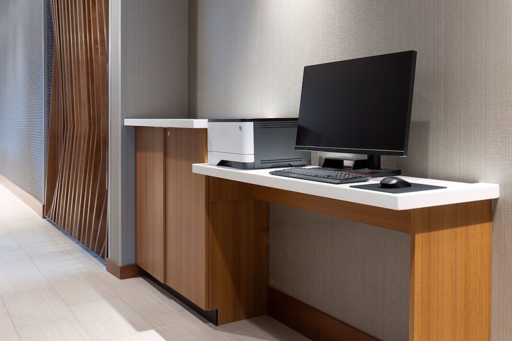 SpringHill Suites by Marriott Pleasanton 26/35