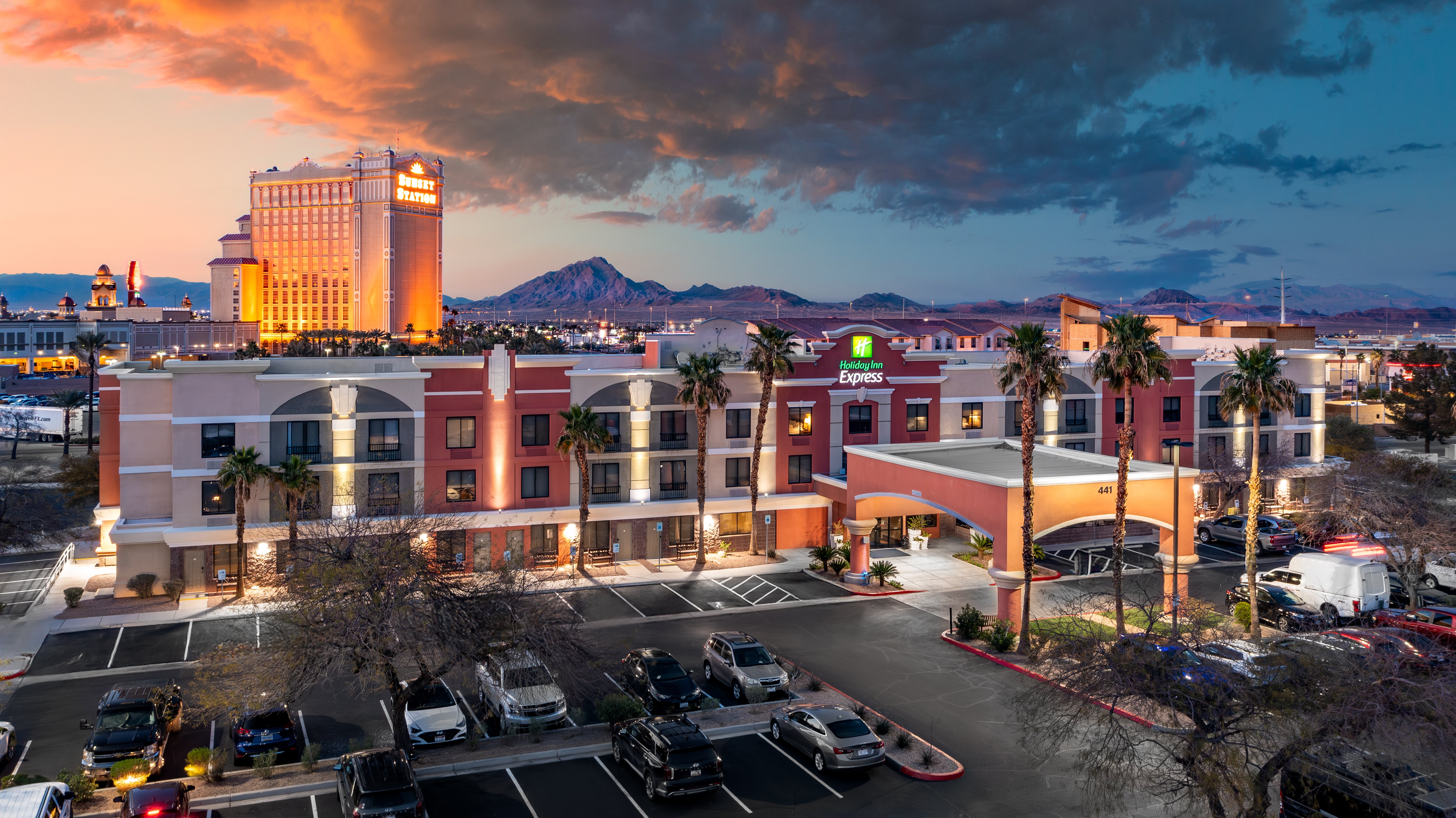 Holiday Inn Express Hotel & Suites Henderson 6/71