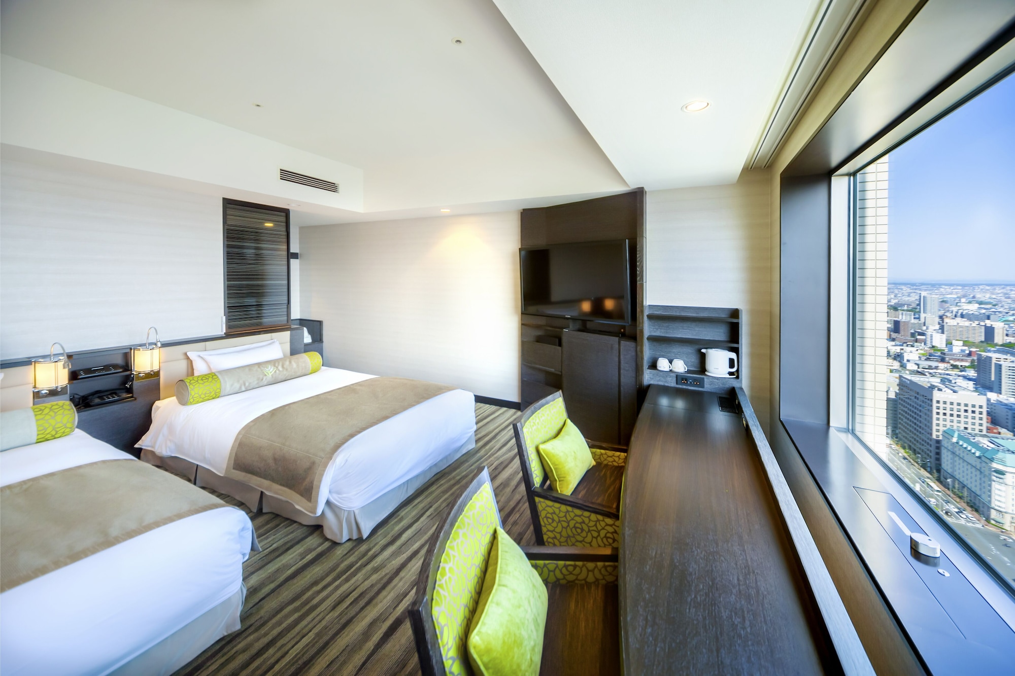 EXECUTIVE, TWIN BEDS, HIGH FLOOR