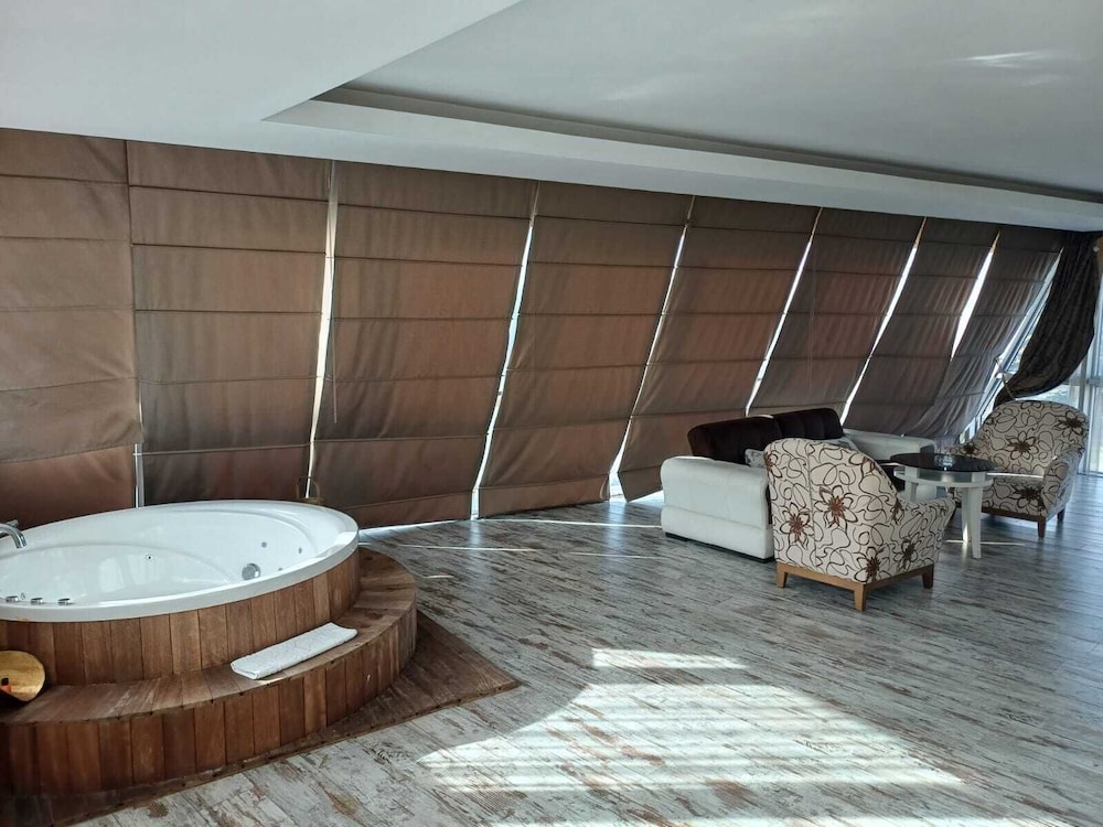 Golden Palas Hotel Cerkezkoy 15/27