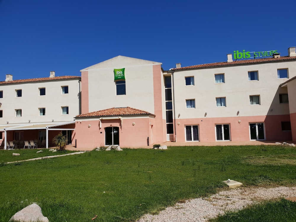 Ibis Styles Marseille Plan De Campagne 67/70