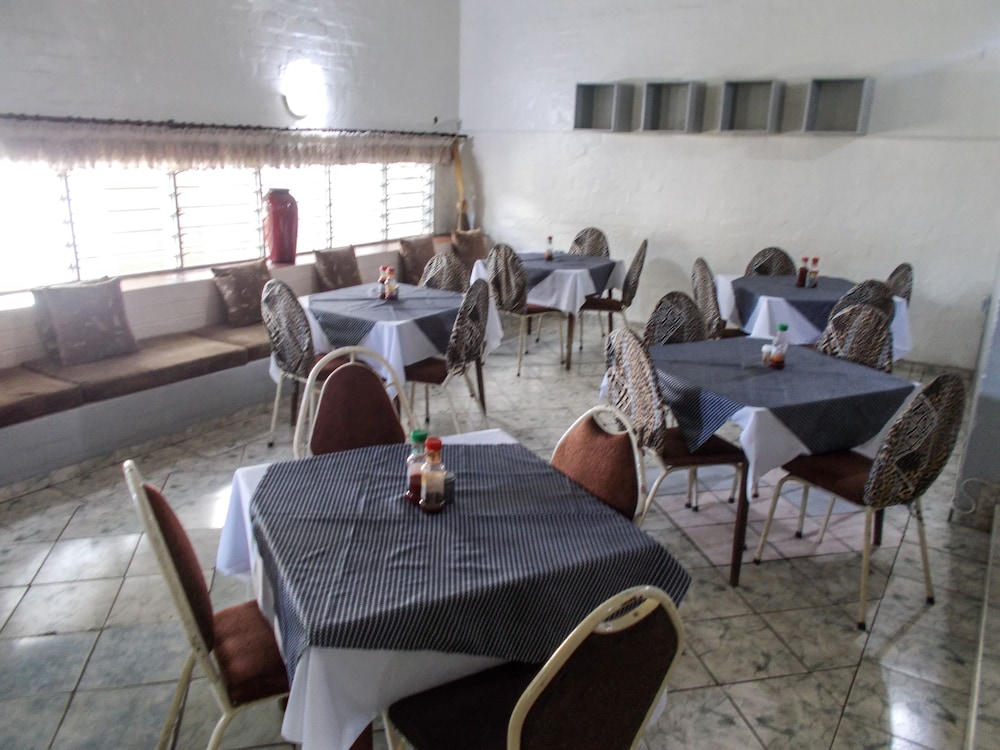 Ndeke Hotel 21/33