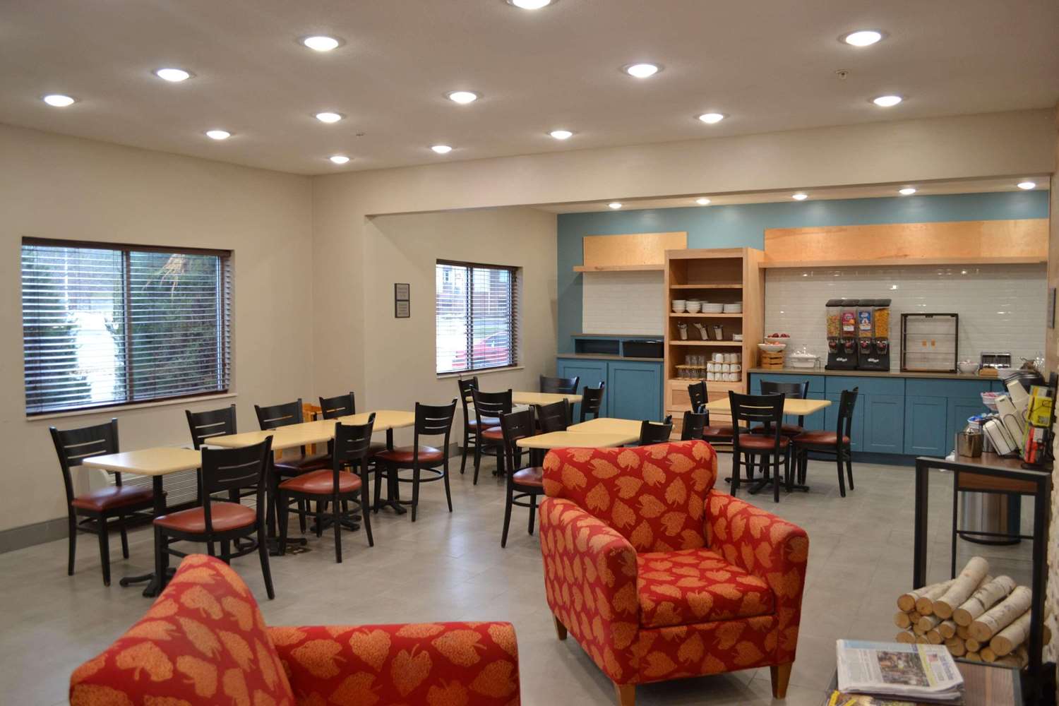 Country Inn & Suites by Radisson, Fairview Heights, IL 25/39